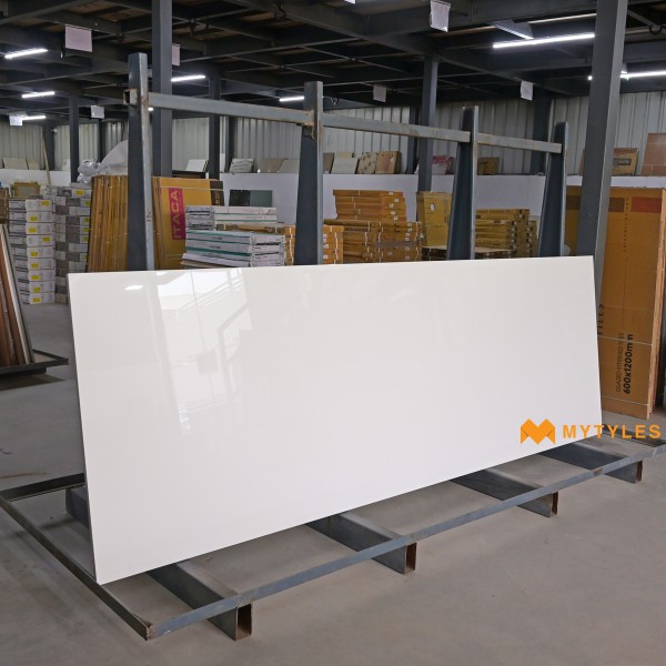 Vitrified Countertops-Full Body Vitrified White Slab Floor and Wall Tile Code33472(800x2400mm, Glossy)